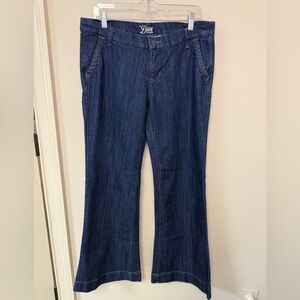Old Navy: Women's The Diva Jeans, Wide Leg Braided Trim Detail, Size 10